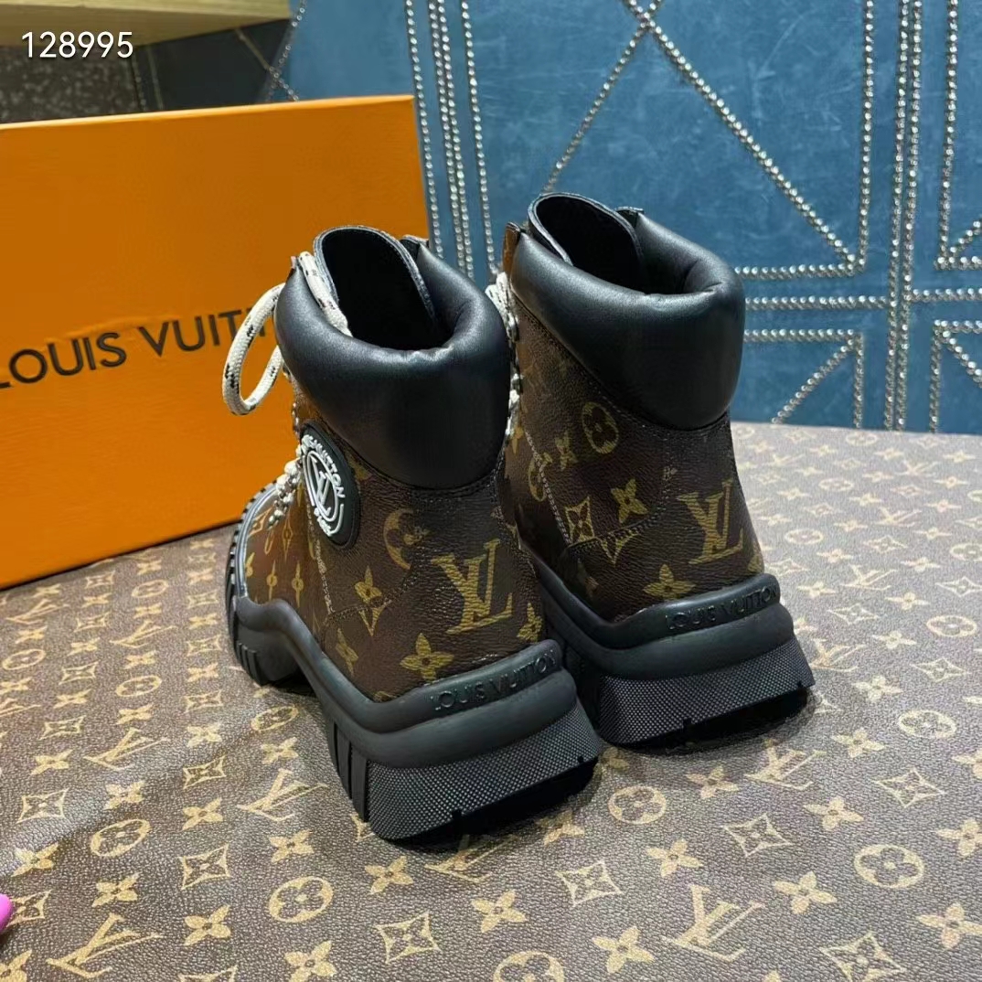 Louis Vuitton® Ruby Flat Ranger Cacao. Size 36.5