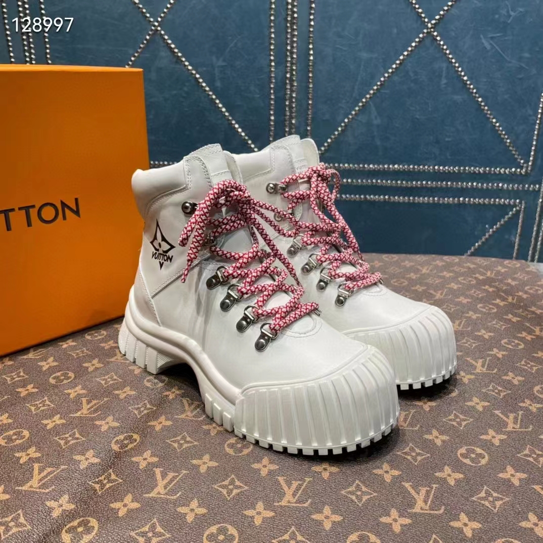 Louis Vuitton Ruby Flat Ranger