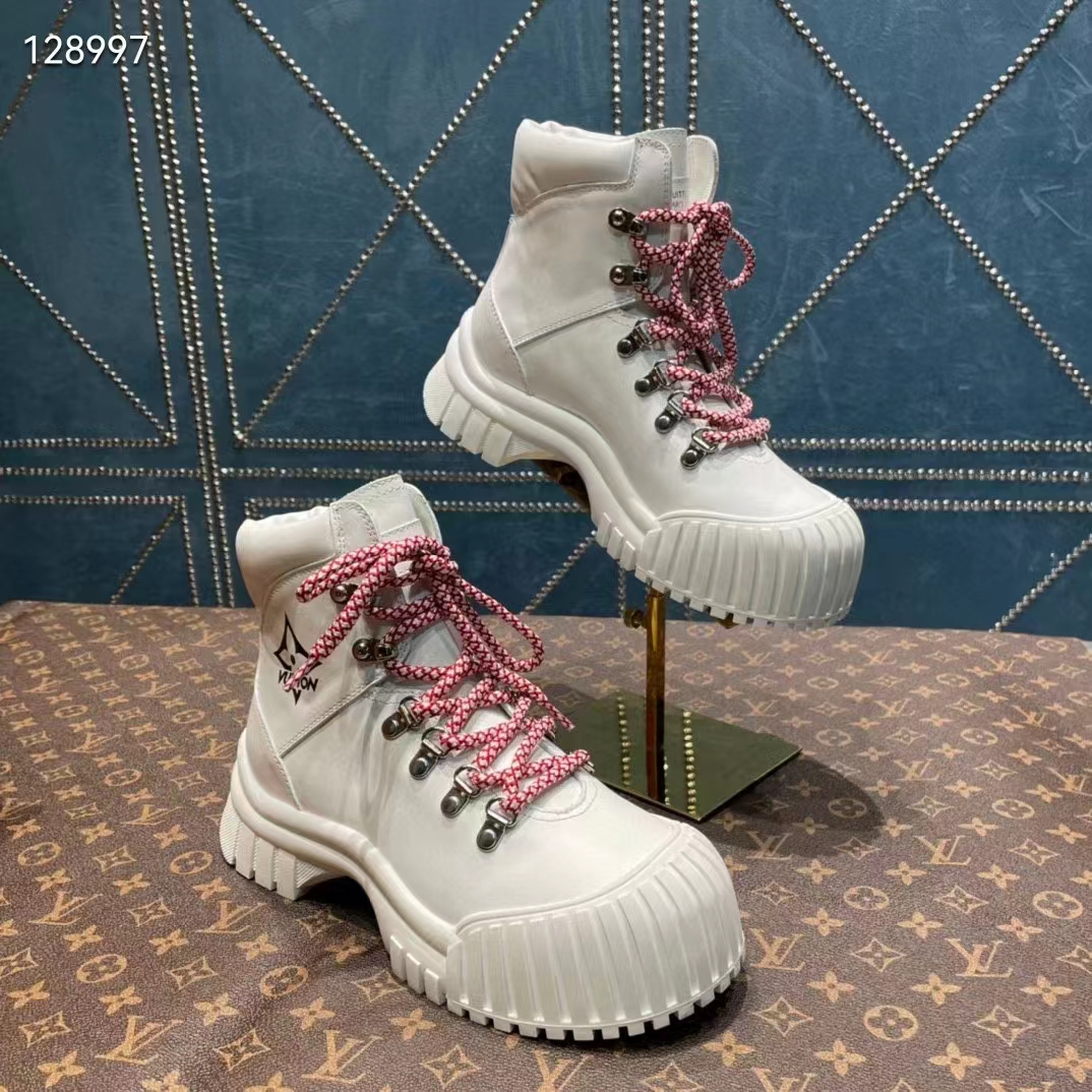 Boots Louis Vuitton White size 42.5 EU in Rubber - 23647607