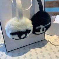 Chanel CC Women Earmuffs Winter Sports Ear Protectors White Black Wool (6)