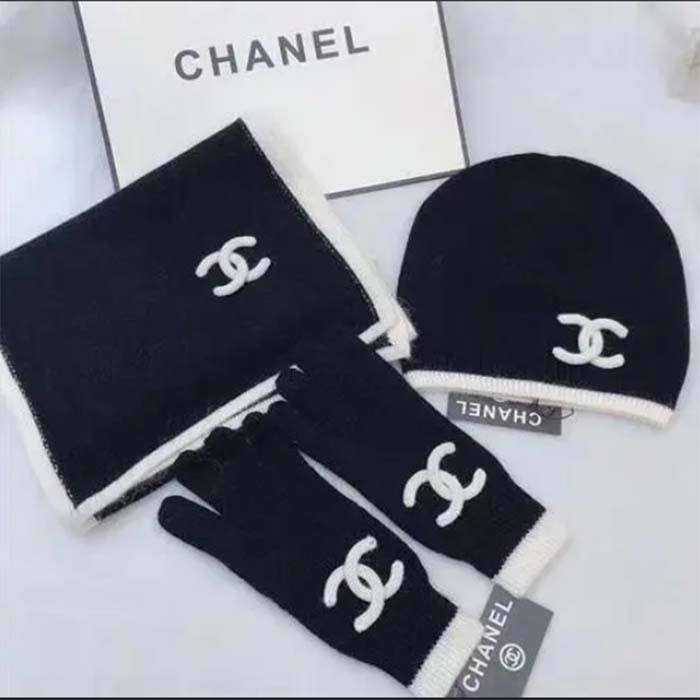 Chanel Unisex CC A Set of Ahead Beanie Gloves Scarf White Black One Size (4)