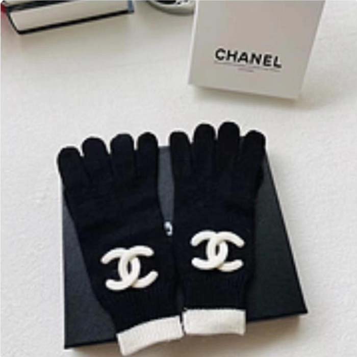 Chanel Unisex CC Gloves One Size Black White Cashmere Wool Cotton