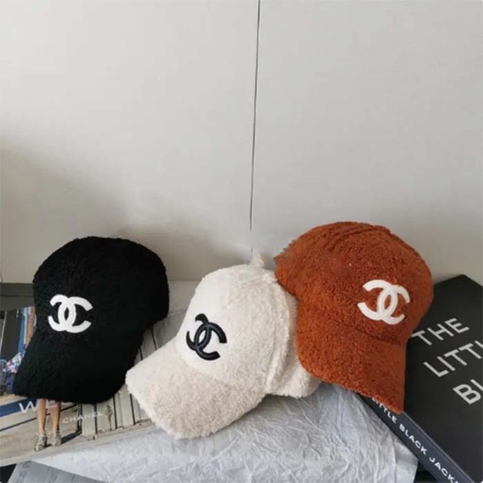 Chanel Unisex CC One Size White Black Cashmere Wool Hat (1)