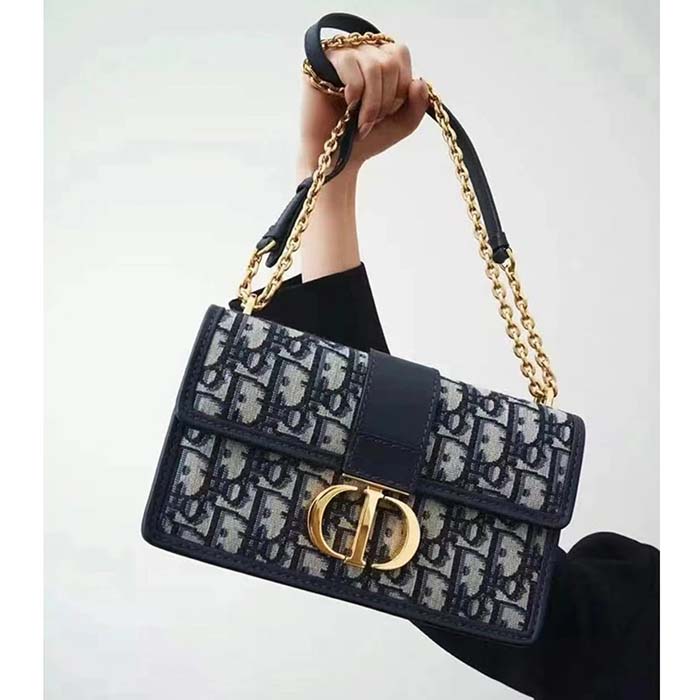 Dior 30 Montaigne East-West Chain Bag (SHG-gwdOay) – LuxeDH