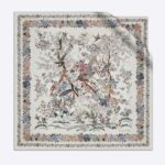 Dior Donna CD Dior Jardin D'Hiver 90 Sciarpa Quadrata in Twill di Seta Bianco Multicolore