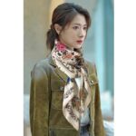 Dior Women CD Dior Jardin D'Hiver 90 Square Scarf White Multicolor Silk Twill - immagine 9