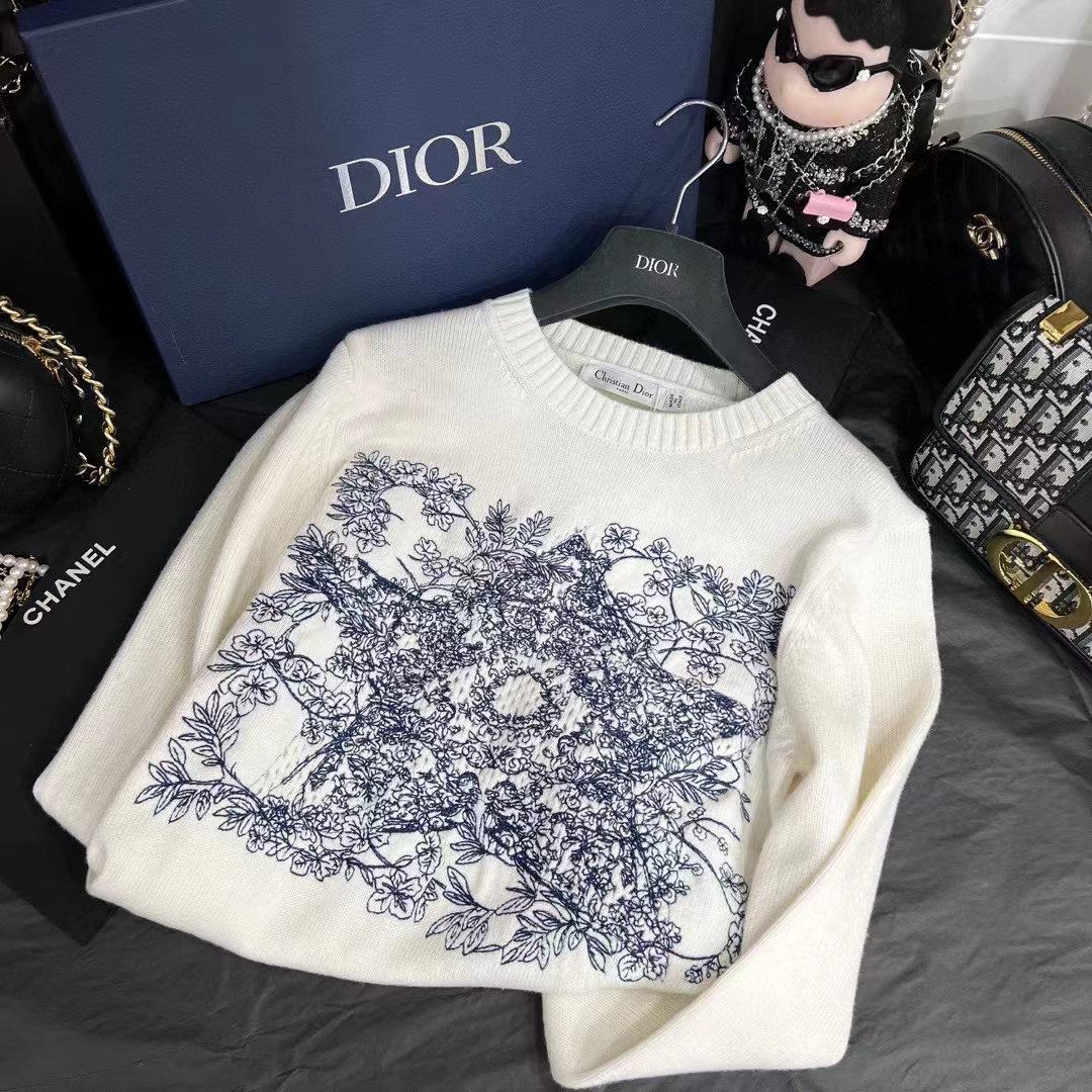 Dior Women CD Sweater Ecru Cashmere Knit Blue Dior Sevilla Star Motif (12)