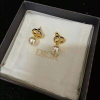 Dior Women Petit CD Earrings Gold-Finish Metal and White Resin Pearls (1)