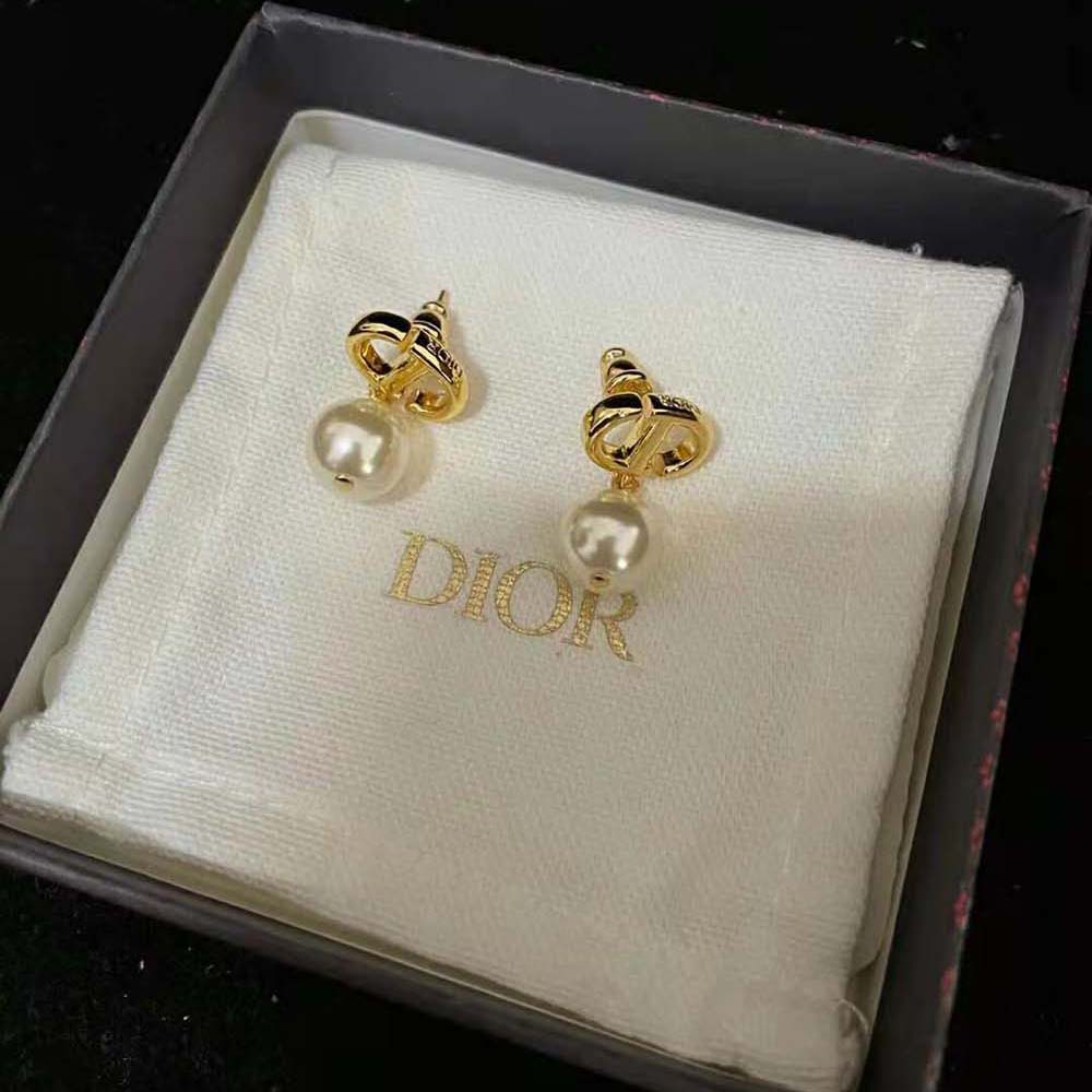 Dior Women Petit CD Earrings Gold-Finish Metal and White Resin Pearls (4)