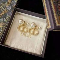 Dior Women Tribales Earrings Gold-Finish Metal and White Resin Pearls (1)