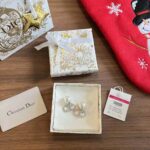 Dior Women Tribales Earrings Silver-Finish Metal with White Resin Pearls and Silver-Tone Crystals - Bild 8