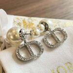 Dior Women Tribales Earrings Silver-Finish Metal with White Resin Pearls and Silver-Tone Crystals - Bild 4