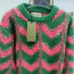Gucci Women GG Chevron Wool Sequin Sweater Crewneck Mohair Polyamide Puffed Sleeves - Imagen 4