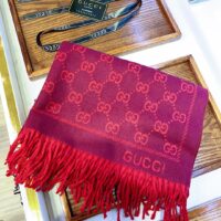 Gucci Women GG Jacquard Pattern Knitted Scarf Magenta Bordeaux GG Wool (10)