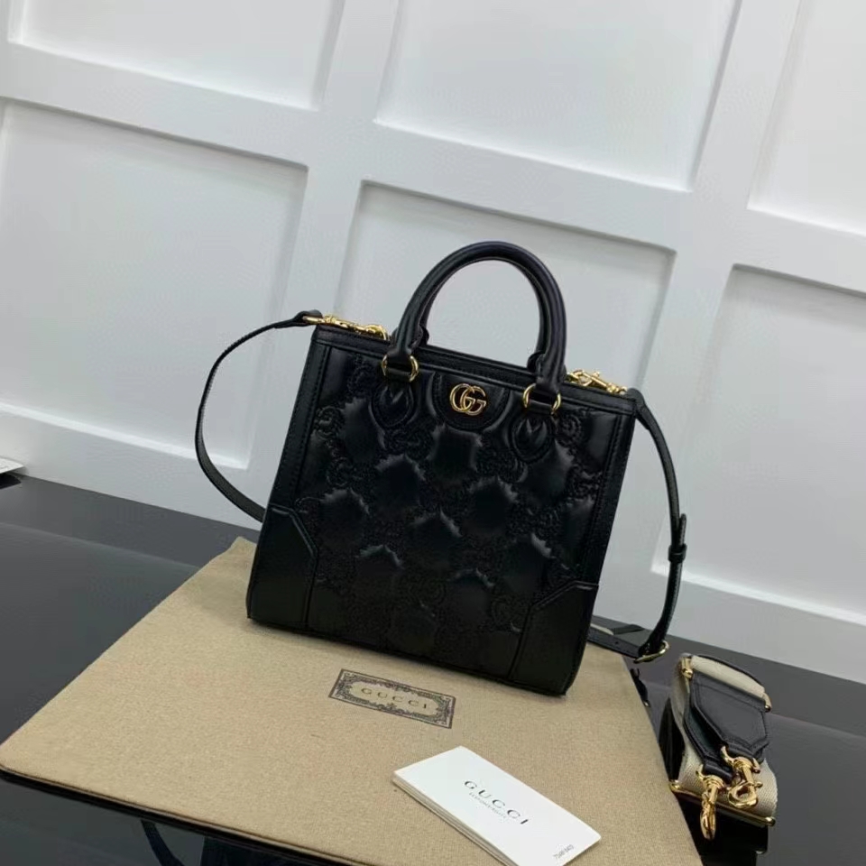 Gucci Women GG Matelassé Mini Top Handle Bag Black Leather Double G (12)