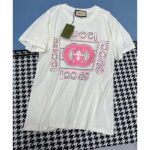 Gucci Men GG Vintage Logo Print T-Shirt Off White Cotton Jersey Crewneck - Image 2