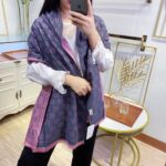 Gucci Women GG Wool Scarf Graphite Pink GG Fringe Edges - immagine 9