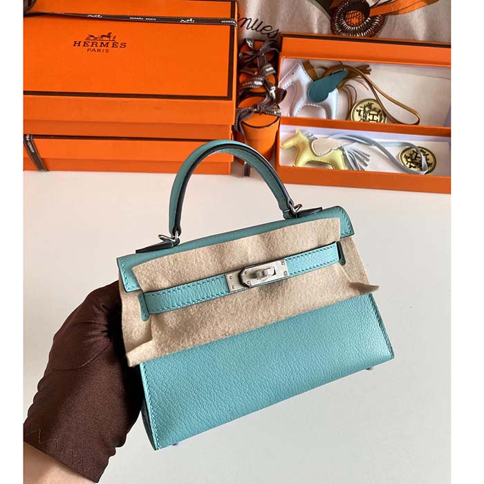 Hermès Mini Kelly 20 Menthe Chèvre With Silver Hardware - AG Concierge Fzco