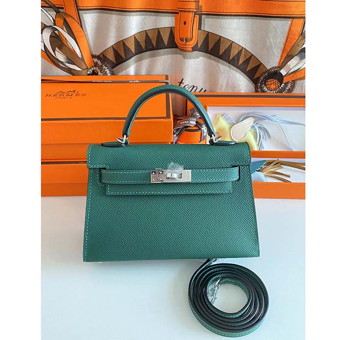 Hermès Mini Kelly 20 Menthe Chèvre With Silver Hardware - AG Concierge Fzco