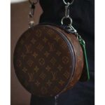 Louis Vuitton LV Unisex Audio Case Monogram Macassar Coated Canvas Black Cowhide – Bild 8