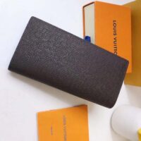 Louis Vuitton LV Unisex Brazza Wallet Taïga Leather Discreetly Stamped LV Initials (1)