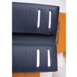 Louis Vuitton LV Unisex Brazza Wallet Taïga Leather Discreetly Stamped LV Initials - Imagen 6