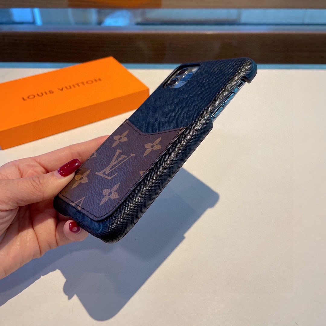 Louis Vuitton Bumper Pallas iPhone 13 Pro Case