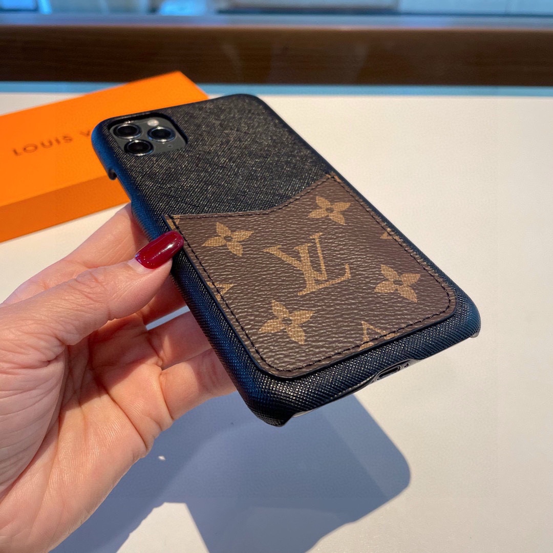 Louis Vuitton Bumper Pallas Iphone 14 Pro Max, Case