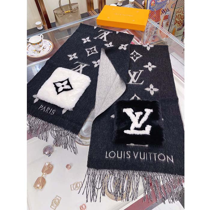 Louis Vuitton LV Unisex Cold Reykjavik Scarf Black Monogram Flowers Cashmere Pockets Mink Fur (12)