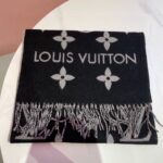 Louis Vuitton LV Unisex Essential Scarf Black Wool Contrasting Monogram Motif Signature - immagine 2