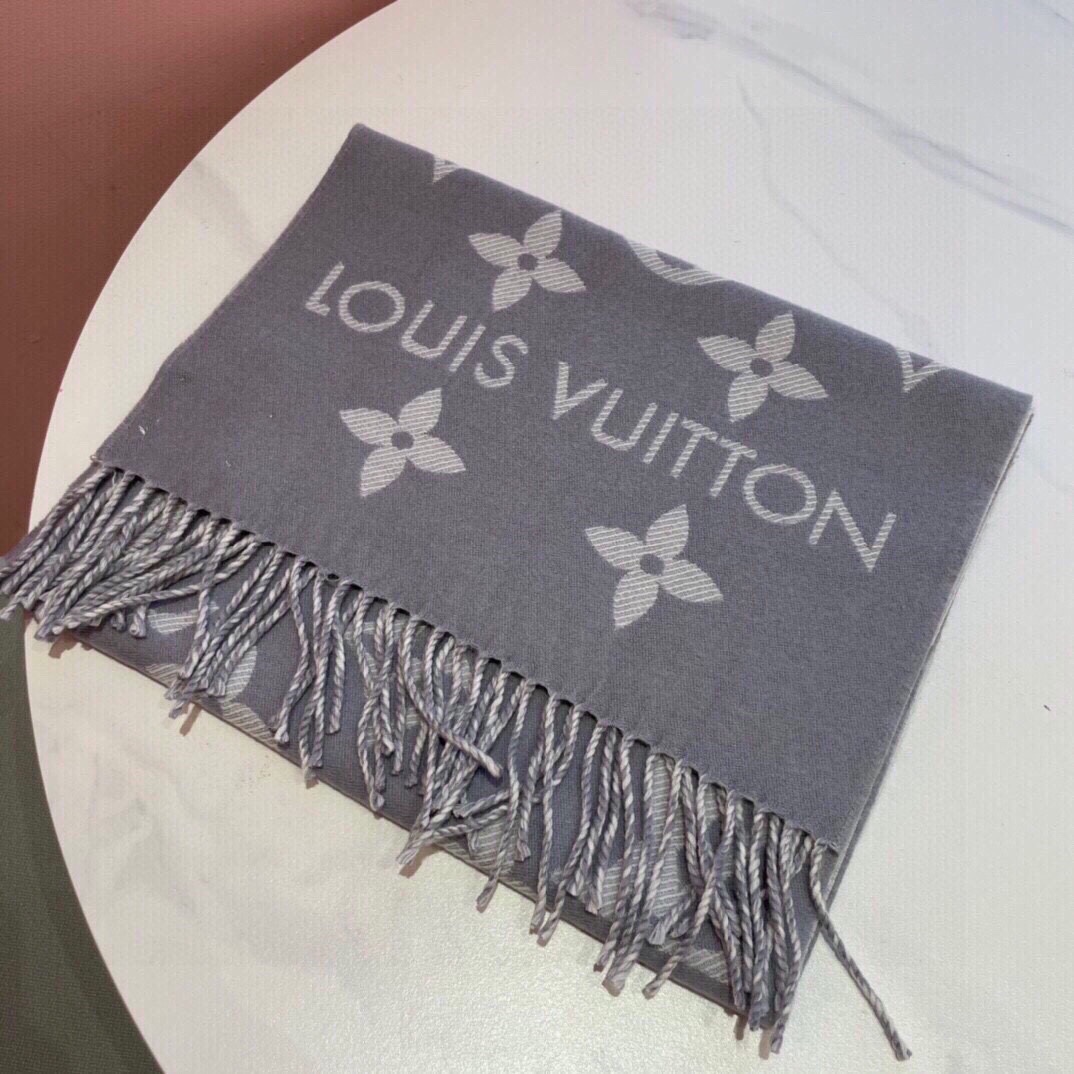 Louis Vuitton LV Essential Wool Scarf