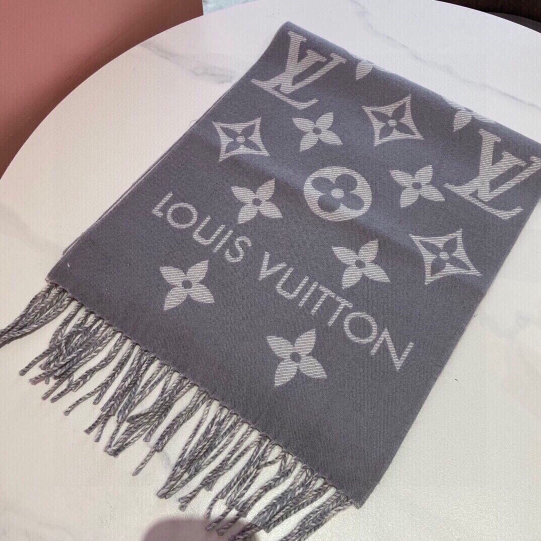 Louis Vuitton LV Essential Wool Scarf