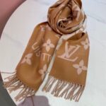 Louis Vuitton LV Unisex Essential Scarf Sandy Wool Contrasting Monogram Motif Signature - immagine 4