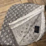 Louis Vuitton LV Unisex Monogram Jacquard Denim Shawl Gray Cotton Wool Silk – Bild 5