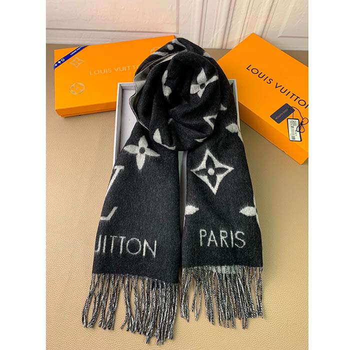 Louis Vuitton® Reykjavik Scarf Black. Size  Louis vuitton monogram shawl,  Lv scarf, Louis vuitton scarf