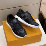 Louis Vuitton LV Unisex Run Away Sneaker Black Maxi Damier Embossed Grained Calf - Bild 4