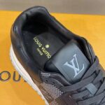 Louis Vuitton LV Unisex Run Away Sneaker Black Maxi Damier Embossed Grained Calf - Bild 10
