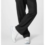 Louis Vuitton LV Unisex Run Away Sneaker White Maxi Damier Embossed Grained Calf - Imagen 13