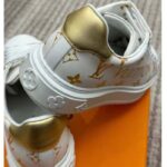 Louis Vuitton LV Unisex Time Out Sneaker Gold Monogram Debossed Calf Leather – Bild 10