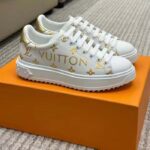 Louis Vuitton LV Unisex Time Out Sneaker Gold Monogram Debossed Calf Leather – Bild 4
