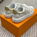 Louis Vuitton LV Unisex Time Out Sneaker Gold Monogram Debossed Calf Leather – Bild 6