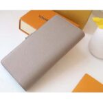 Louis Vuitton LV Unisex Vertical Wallet Galet Beige Aquamarine Blue Taurillon Cowhide Leather - immagine 4