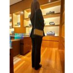 Louis Vuitton LV Women Book Chain Wallet Brown Monogram Reverse Coated Canvas Cowhide - immagine 8