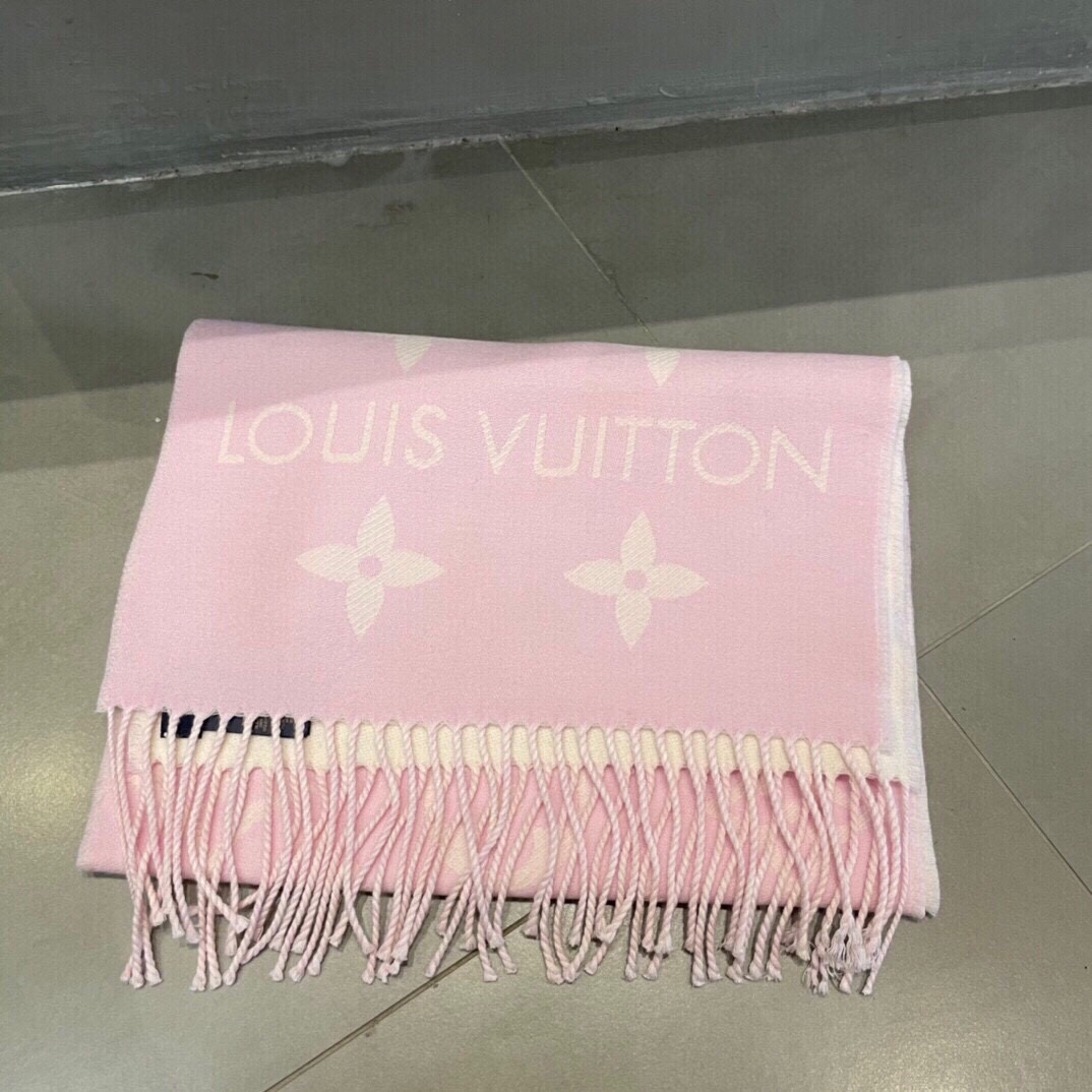 Louis Vuitton LV Essential Shine Scarf Pink Wool