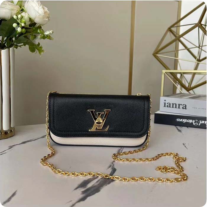 Clutch Louis Vuitton Lockme Tender Pochette – Loja Must Have