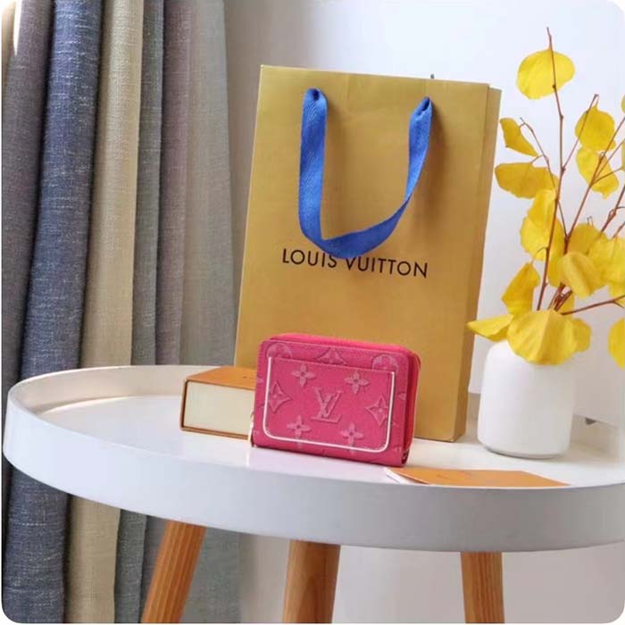 Louis Vuitton LV Women Lou Wallet Fall For You Fuchsia Pink Monogram Coated Canvas (5)