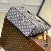 Louis Vuitton LV Women Neverfull MM Tote Gray Denim Textile Jacquard (3)