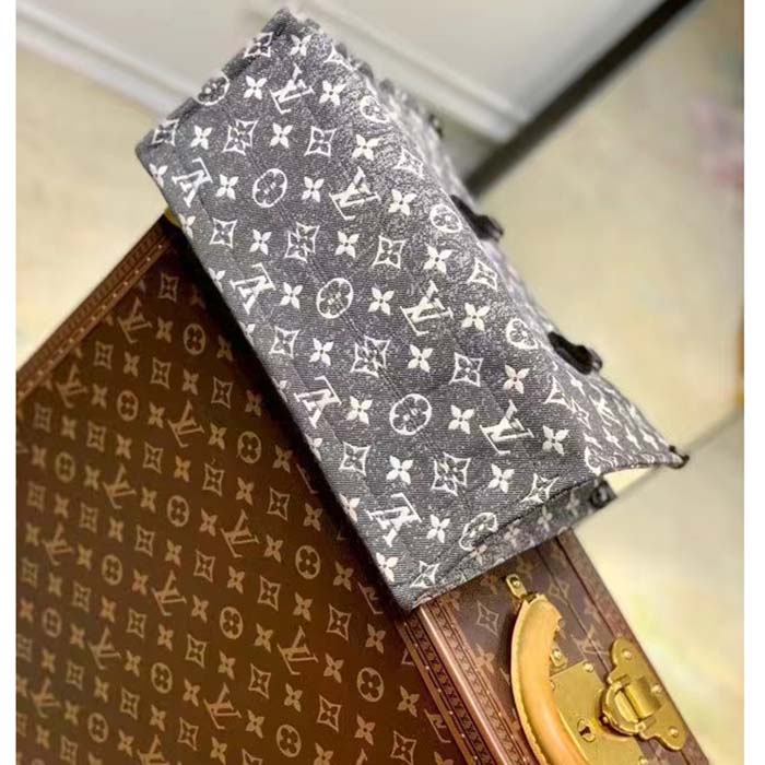Louis Vuitton LV OnTheGo MM tote bag denim Grey ref.722426 - Joli Closet