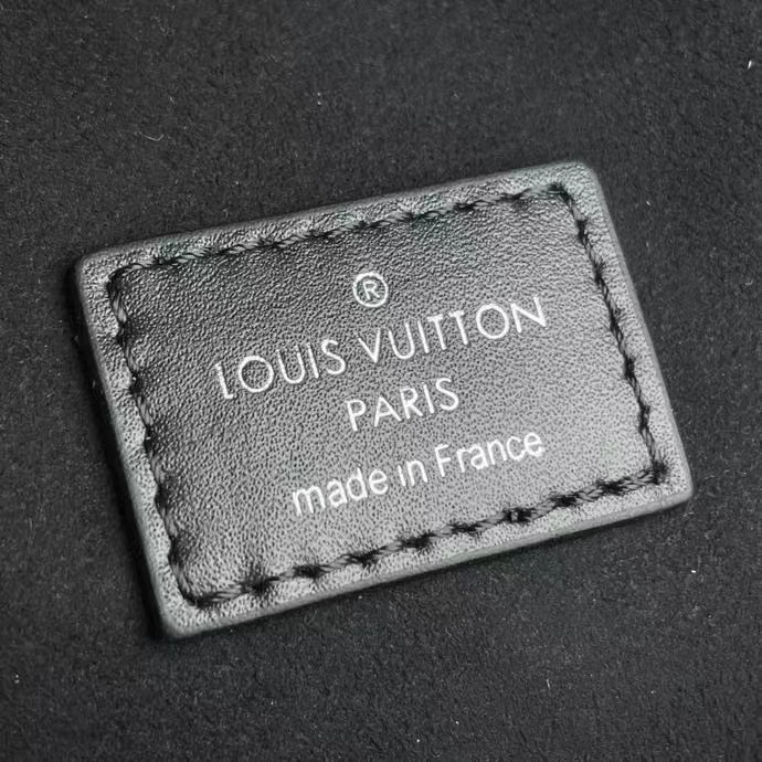 Louis Vuitton LV Women Side Trunk PM Handbag Petite Malle Black Calfskin (1)