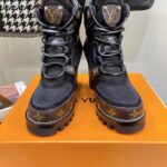 Louis Vuitton LV Women Star Trail Ankle Boot Black Mix Materials Treaded Rubber 9.5 Cm Heel - immagine 3